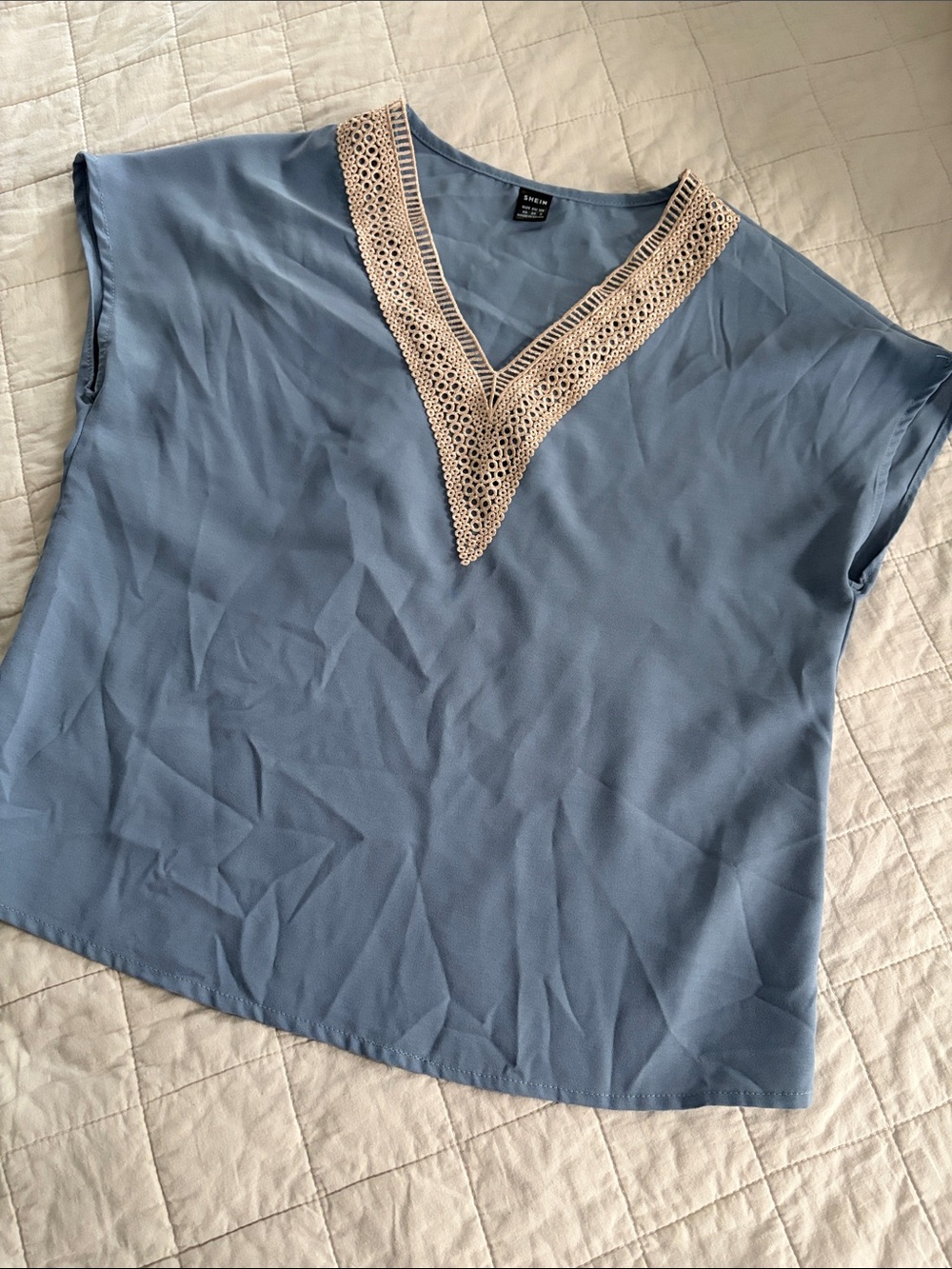 SHEIN Blue Short Sleeve V-Neck Top with Cream Crochet Trim